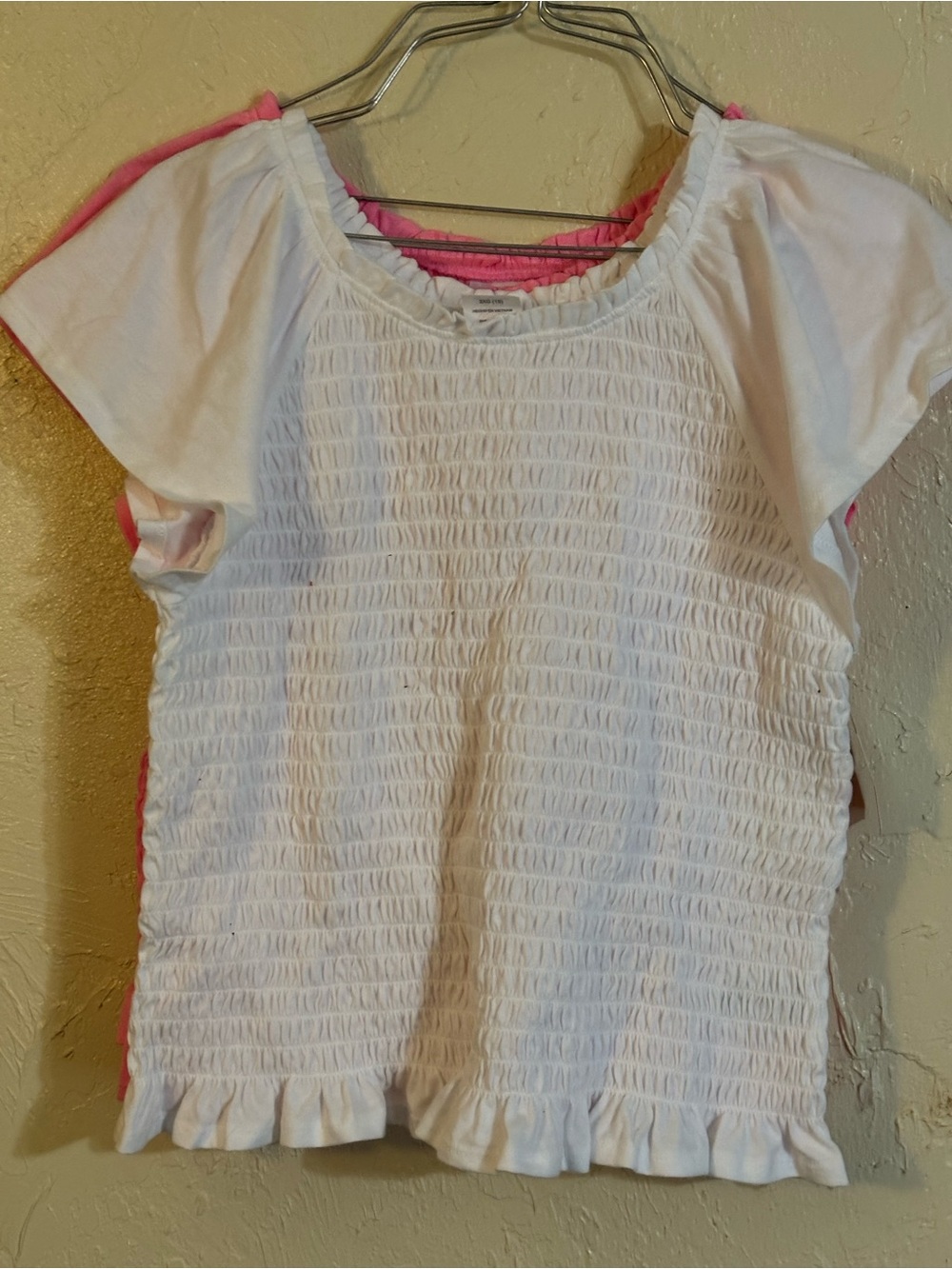 Wonder Nation White Short-Sleeve Smocked Top .